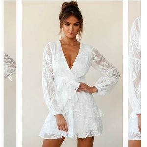 NWT. Selfie Leslie white dress